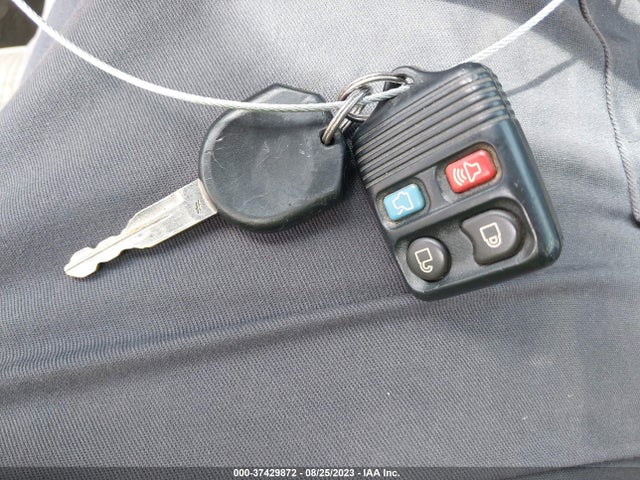 2010 FORD FOCUS SE VIN: 1FAHP3FN2AW164373