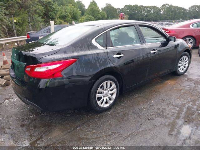 1N4AL3AP9HN345556 Nissan Altima 2.5 S
