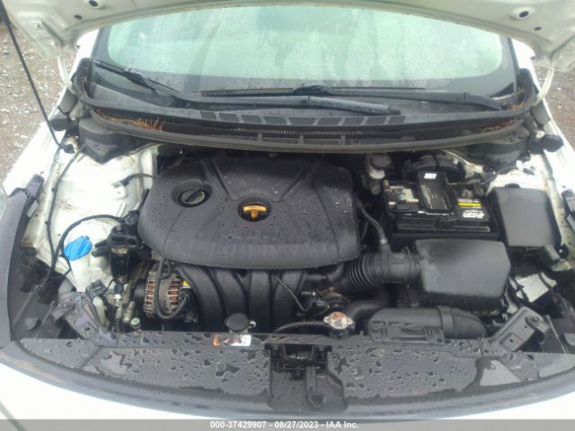 KNAFK5A83H5674340 KIA Forte5 Lx
