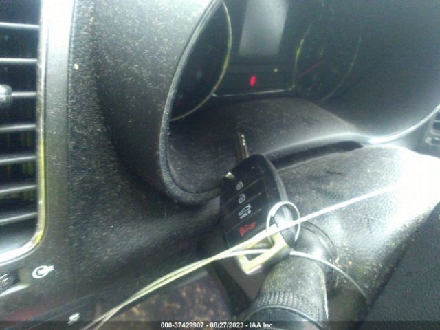 KNAFK5A83H5674340 KIA Forte5 Lx