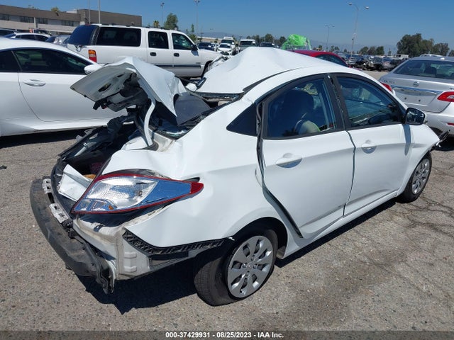 Hyundai ACCENT SE 2017 KMHCT4AE5HU234950 Image 4