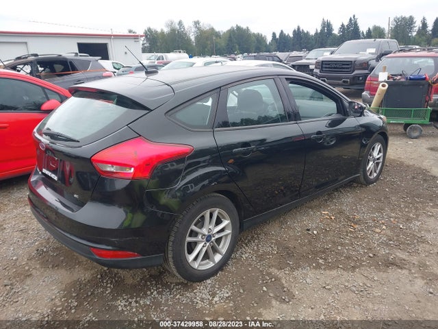 Ford FOCUS SE 2015 1FADP3K28FL232615 Image 11