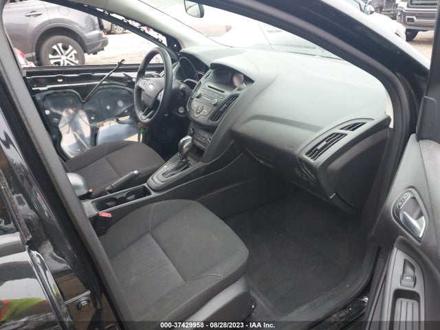 Ford FOCUS SE 2015 1FADP3K28FL232615 Image 12