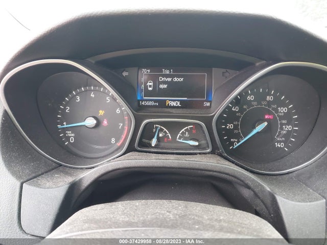 Ford FOCUS SE 2015 1FADP3K28FL232615 Image 14