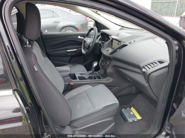 1FMCU9GD3KUB29520 Ford ESCAPE SE