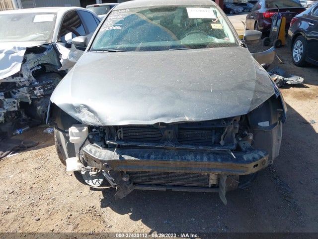 3VW167AJ1JM214901 Volkswagen Jetta 1.4t S