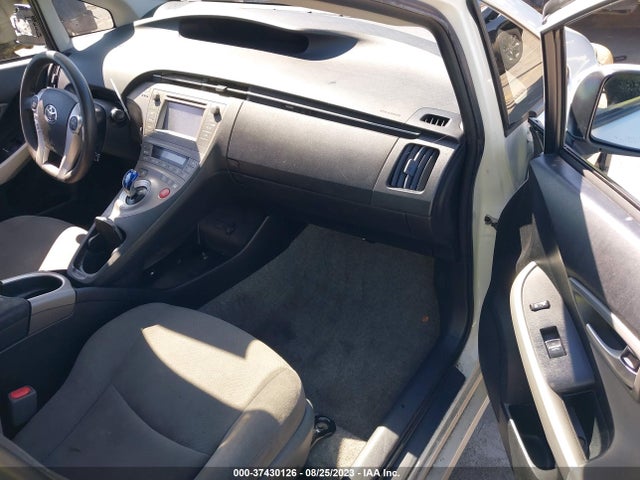 Toyota Prius Four 2015 JTDKN3DU8F0455440 Image 11