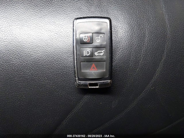 Land Rover Range Rover 2018 SALGR2RV4JA384349 Image 11