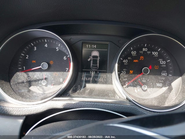 1VWAA7A38JC028001 Volkswagen Passat 2.0t S/r-line