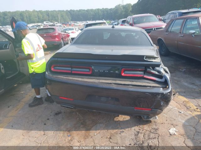 2C3CDZAG8JH311386 Dodge Challenger Sxt Plus
