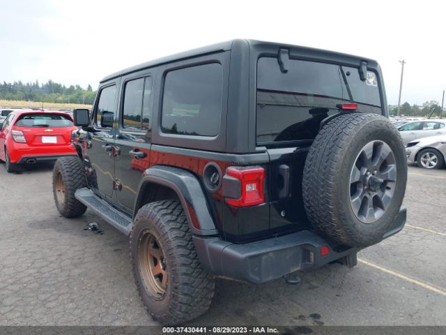 1C4HJXEG8JW164724 Jeep Wrangler Unlimited Sahara