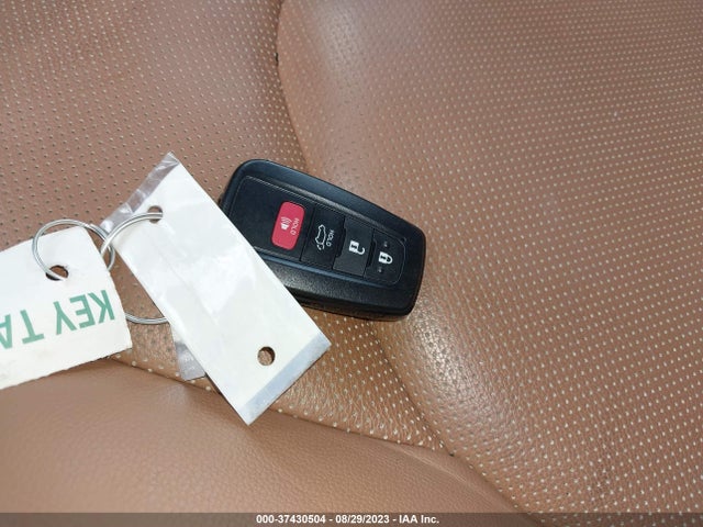 Toyota Highlander Platinum 2022 5TDFZRAH5NS120874 Image 11