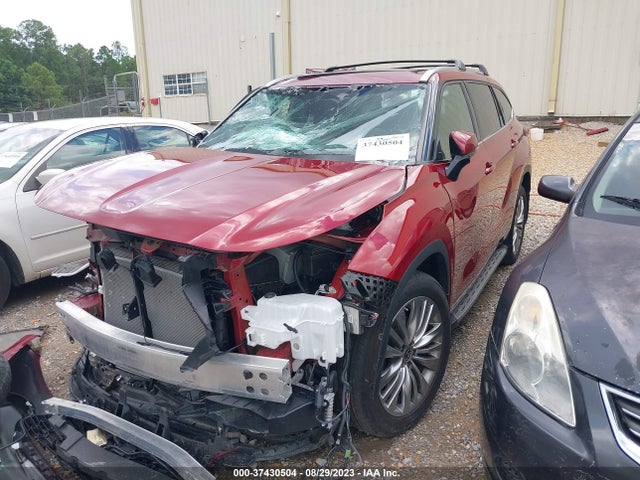 Toyota Highlander Platinum 2022 5TDFZRAH5NS120874 Image 2