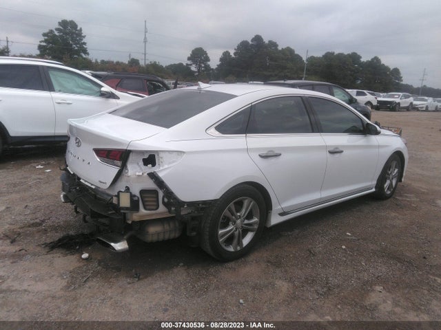 2018 HYUNDAI SONATA SPORT VIN: 5NPE34AF7JH686579