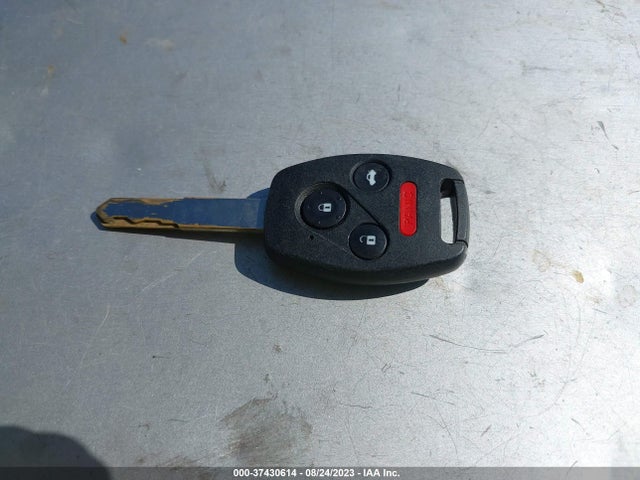 2004 HONDA ACCORD SDN LX VIN: 1HGCM66394A032520