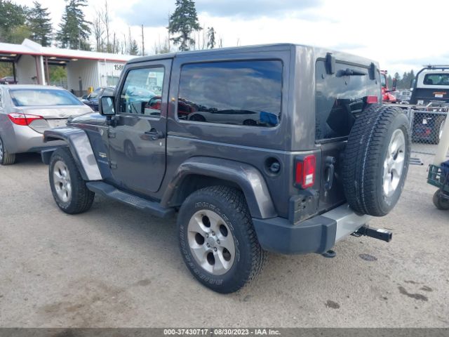 1C4GJWBG3EL225141 Jeep Wrangler Sahara
