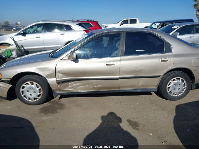 1994 HONDA ACCORD LX VIN: JHMCD5639RC001741