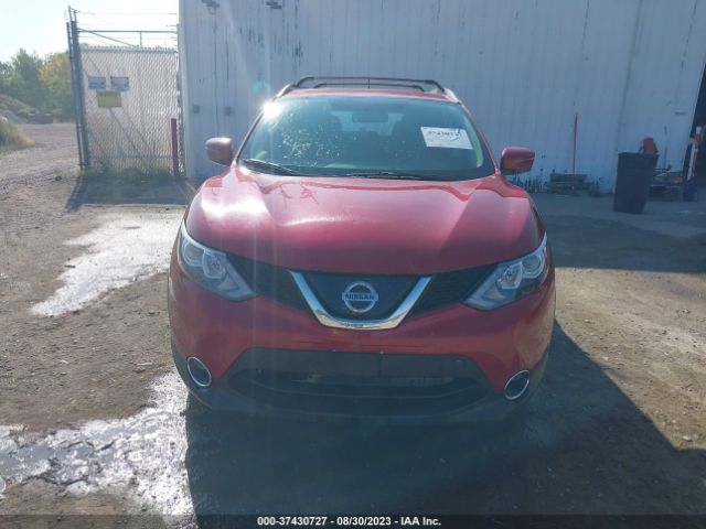 JN1BJ1CR0JW293776 Nissan Rogue Sport Sv