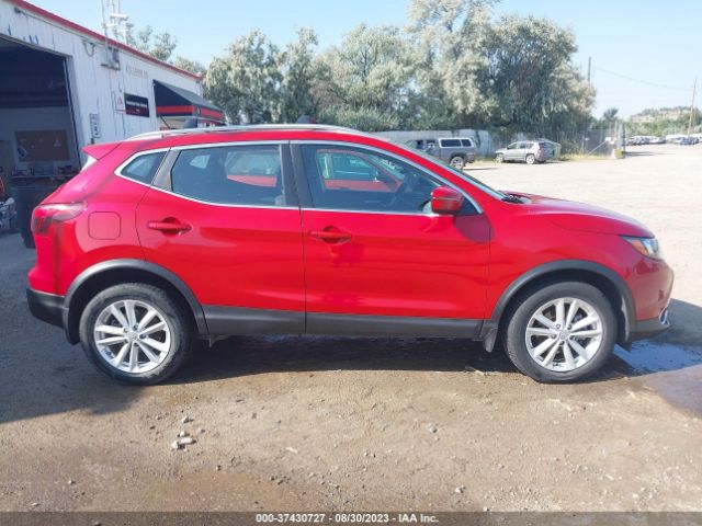 JN1BJ1CR0JW293776 Nissan Rogue Sport Sv