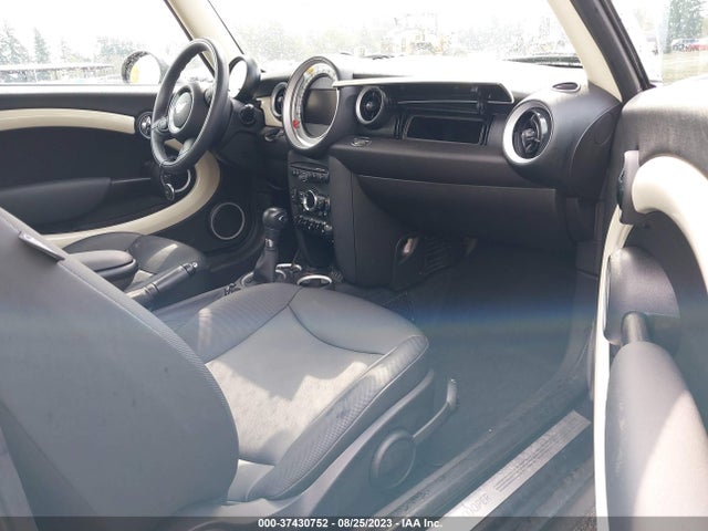 2013 MINI COOPER HARDTOP WMWSU3C59DT687695 Photo 4