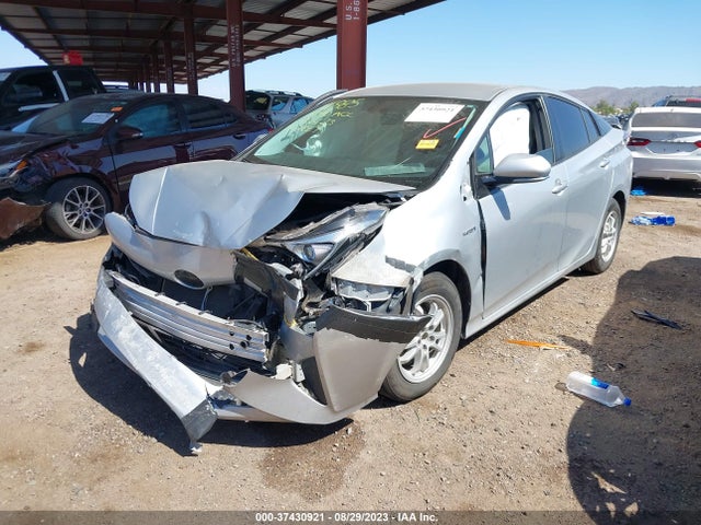 Toyota Prius Four 2016 JTDKARFU5G3028308 Image 2