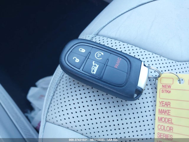 1C4PJMDX9KD284217 Jeep Cherokee Limited