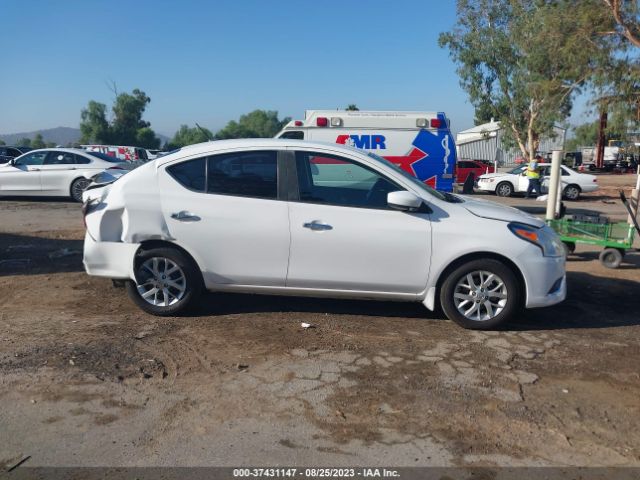 3N1CN7AP9HL821585 Nissan Versa Sedan Sv