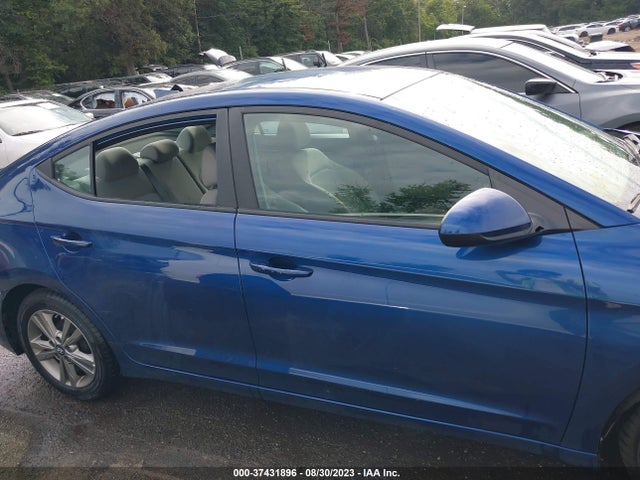 2017 HYUNDAI ELANTRA SE VIN: 5NPD84LF2HH154127