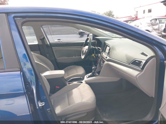 2017 HYUNDAI ELANTRA SE VIN: 5NPD84LF2HH154127