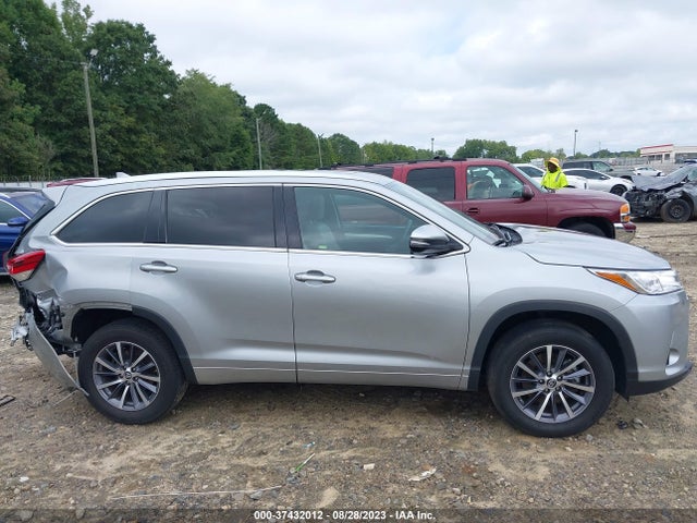 Toyota Highlander Xle/se 2017 5TDKZRFH9HS209777 Image 5