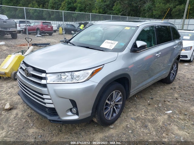 Toyota Highlander Xle/se 2017 5TDKZRFH9HS209777 Image 2