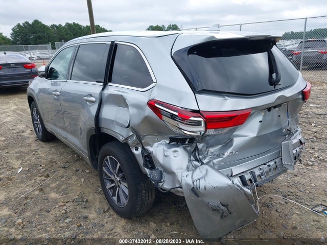 Toyota Highlander Xle/se 2017 5TDKZRFH9HS209777 Image 9