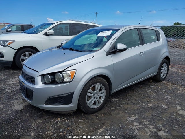 Chevrolet Sonic Lt Auto 2014 1G1JC6SH4E4104517 Image 2