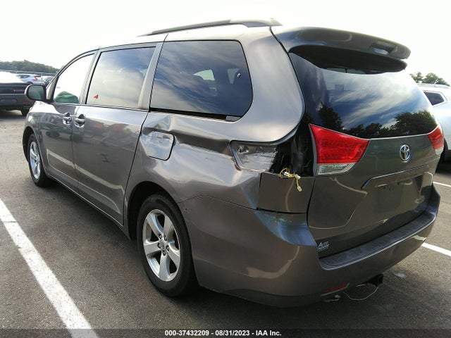 2012 TOYOTA SIENNA LE VIN: 5TDKK3DC7CS276413