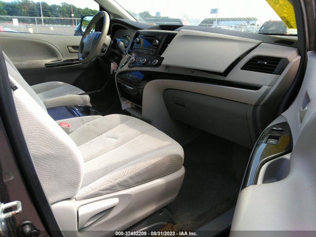 2012 TOYOTA SIENNA LE VIN: 5TDKK3DC7CS276413