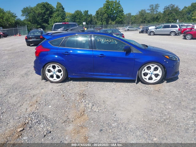 2013 FORD FOCUS ST VIN: 1FADP3L97DL242707