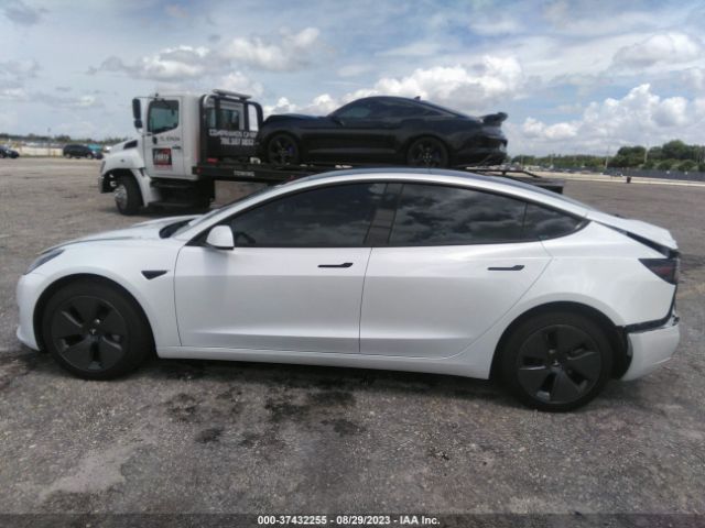 5YJ3E1EA7PF397739 Tesla MODEL 3
