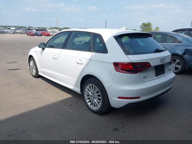 WAUVPBFF3GA094403 Audi A3 E-tron Premium
