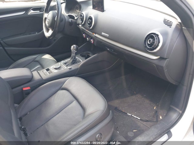 WAUVPBFF3GA094403 Audi A3 E-tron Premium
