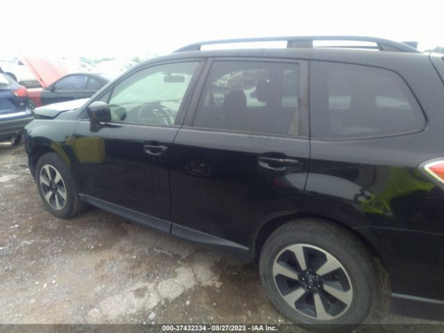 JF2SJAGC8JH492941 Subaru Forester Premium