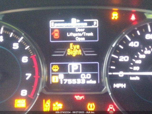 JF2SJAGC8JH492941 Subaru Forester Premium