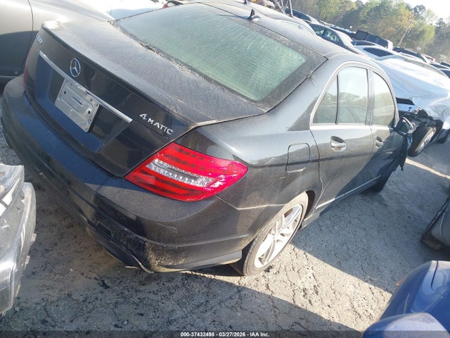 37432498 :رقم المزاد ، WDDGF8AB8DR283685 vin ، 2013 Mercedes-benz C 300 Sport 4matic/luxury 4matic مزاد بيع