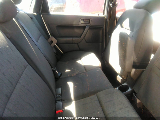 2010 FORD FOCUS SE VIN: 1FAHP3FN9AW214038