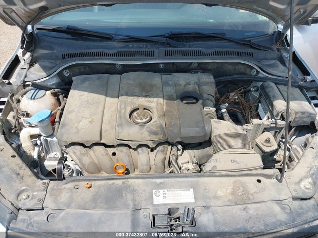 2013 VOLKSWAGEN JETTA SEDAN SE VIN: 3VWDP7AJ4DM282897