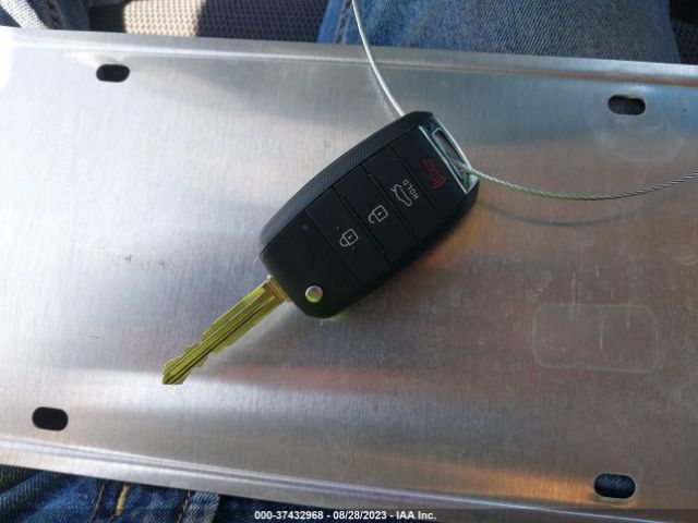 3KPFK4A73HE100006 KIA FORTE LX