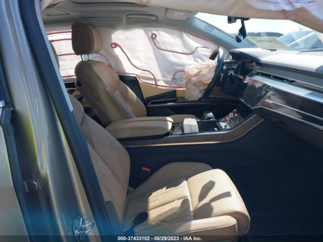 2019 AUDI A8 WAU8DAF86KN009864 Photo 4