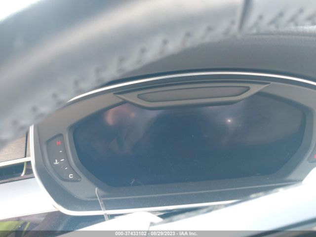 2019 AUDI A8 WAU8DAF86KN009864 Photo 6