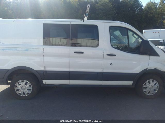 1FTYR1ZM8HKA69832 Ford TRANSIT VAN