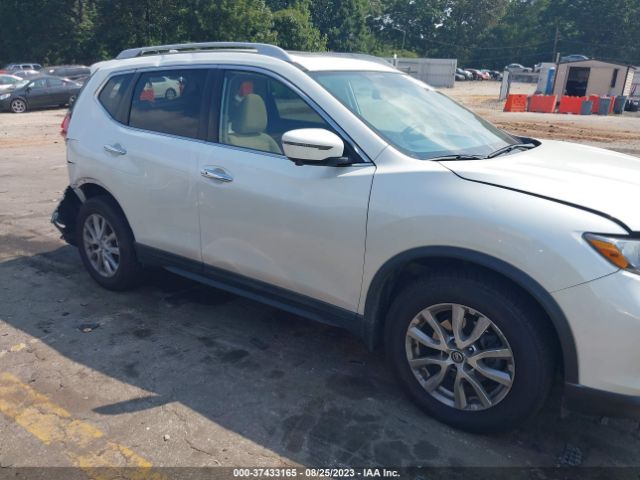 5N1AT2MV8JC818679 Nissan ROGUE SV