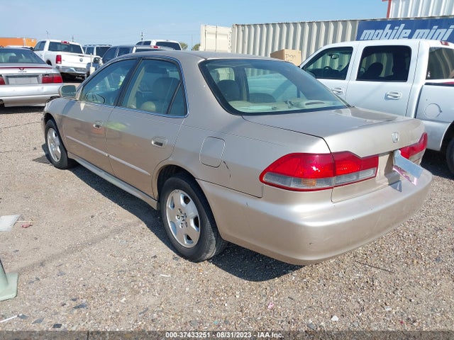 2001 HONDA ACCORD SDN EX W/LEATHER VIN: 1HGCG16511A022197